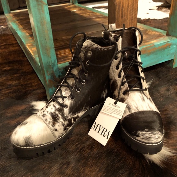 Fervence Cowhide Combat Boot - Picture 1 of 3